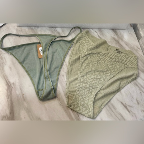 SKIMS | Thong Panty Bundle Lot of 2 NWT size 4X - Picture 1 of 10